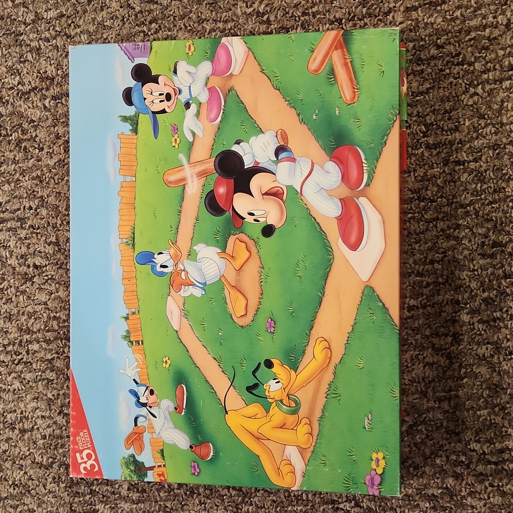 Vintage 90's Disney Mickey Mouse & Gang 35 Piece Floor Puzzle